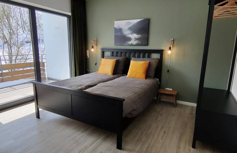 bed17714f6a9c15c430c72eb76dd8ac9